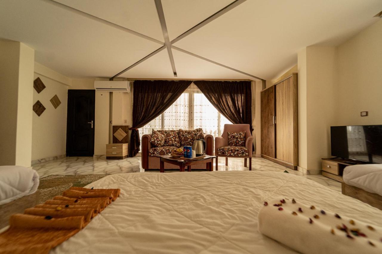Gardenia Inn Nazlet el-Sîsi Extérieur photo